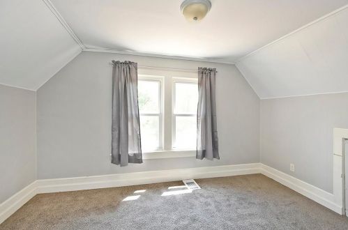 1045 6th St, Faribault MN  55021-4707 exterior