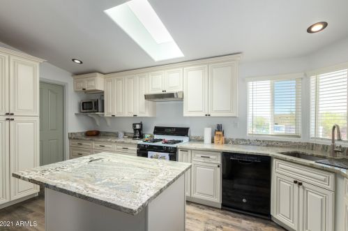 45444 20th St, Phoenix AZ 85087-7526 exterior