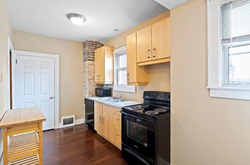 72 16th St, Ambridge PA  15003-2221 exterior