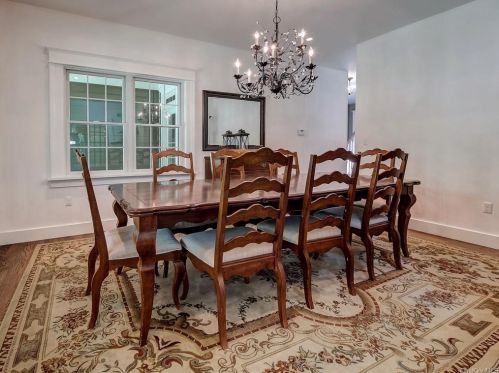 27 Stonehenge Rd, Warwick NY  10990-2354 exterior