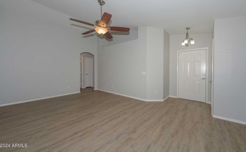 6620 Whispering Wind Dr, Glendale AZ  85310-3465 exterior