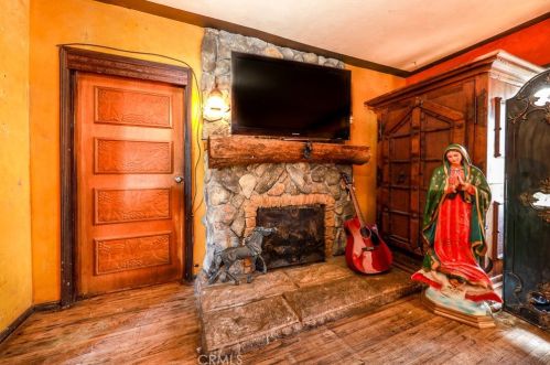 8616 Serapis Ave, Pico Rivera CA  90660-4516 exterior