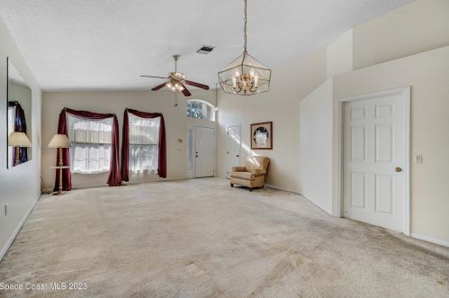 4865 Erin Ln, Melbourne, FL 32940-7155