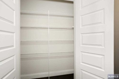 60 Madison Ave, Dumont NJ 07628-2317 exterior