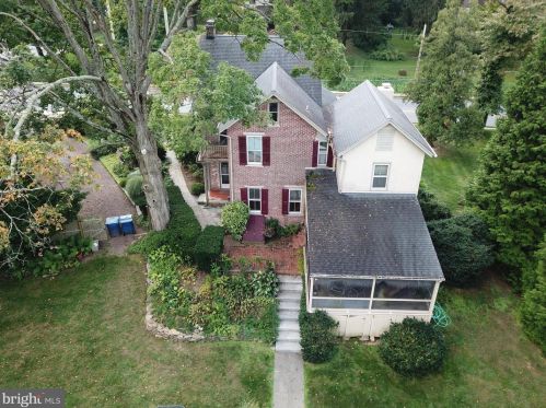 233 Union St, Kennett Sq PA  19348-3330 exterior
