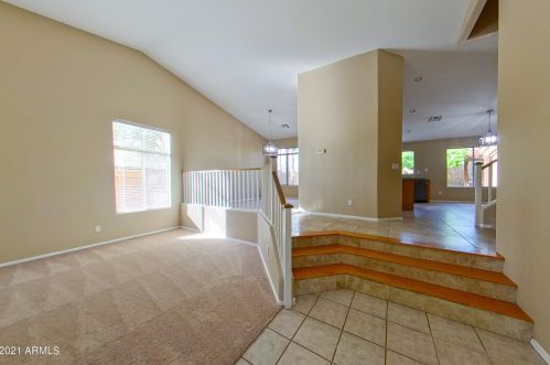9052 Hobart St, Mesa, AZ 85207-4246