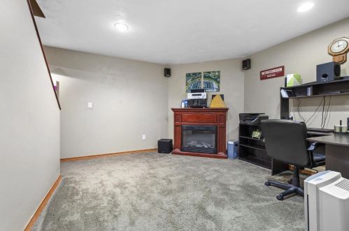 2922 Copper Mountain Ct, Green Bay WI  54313-3207 exterior