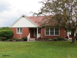 7495 Lincoln Hwy, Bedford PA  15522-6508 exterior