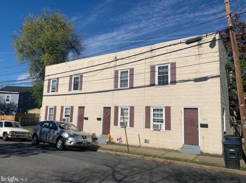 531 Hanover St, Fredericksburg VA  22401-5711 exterior