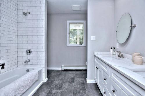 145 Bayberry Ln, Bridgeport CT  06612-1400 exterior