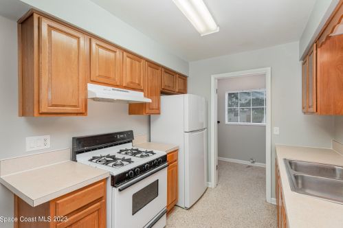 533 Clarewood Blvd, Titusville, FL 32796-2404