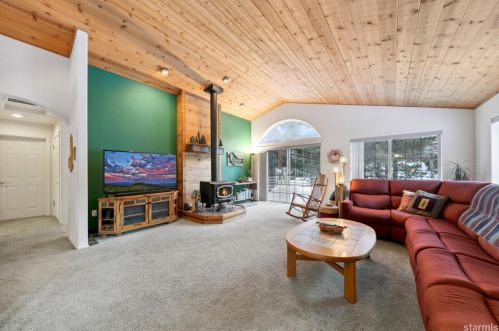 575 Koru St, South Lake Tahoe, CA 96150-5347