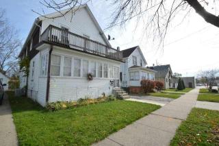 4035 14 Ave, Kenosha WI  53140-3233 exterior