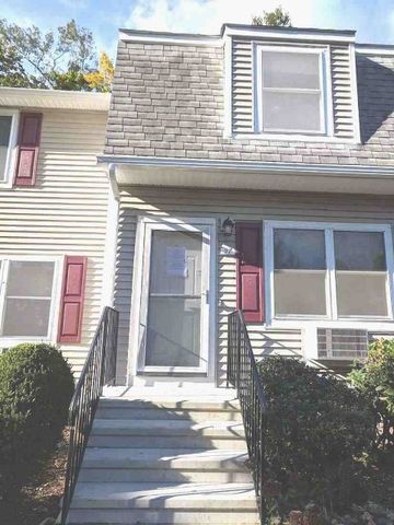 97 Brentwood Dr, Wallingford, CT 06492-4363
