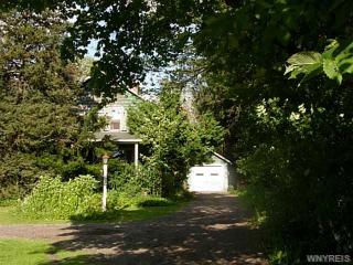 9473 Sandrock Rd, Eden, NY 14057-9522