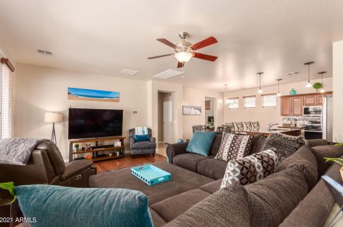 3493 Windsor Dr, Gilbert, AZ 85296-7394