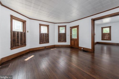 10 Bowen Ave, Pilesgrove NJ  08098-1404 exterior