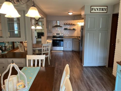 3278 58, Milwaukee WI 53218-4247 exterior