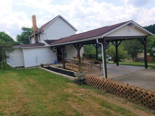 37 Hill St, Homer City PA  15713-9603 exterior