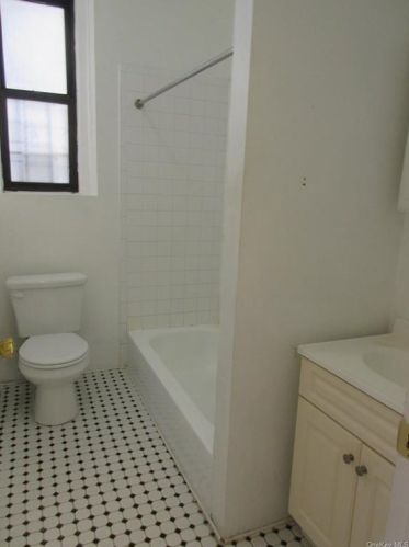 1803 Riverside Dr, New York NY 10025-6136 exterior