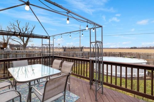 128 Wickham Farm Dr, Englewood OH  45322-2948 exterior