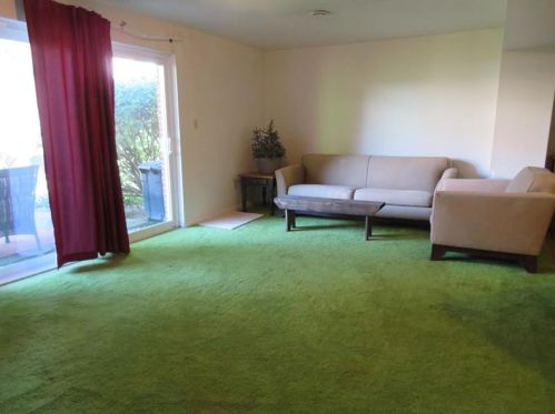 114 Woodstone Ln, New Kensington PA  15068-4642 exterior
