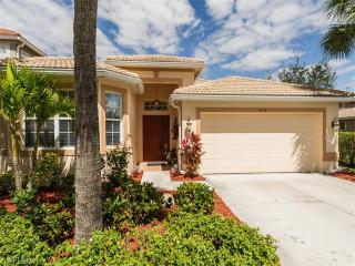 8393 Laurel Lakes Blvd, Naples, FL 34119-6789