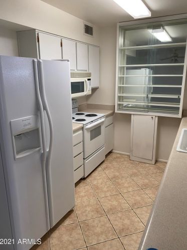 10350 Deanne Dr, Sun City, AZ 85351-4408