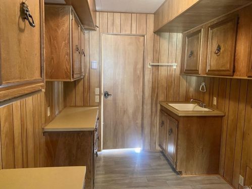 83 Malaga Ct, Ukiah CA  95482-9418 exterior