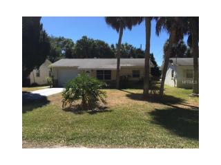 6822 Driftwood Dr, Port Richey, FL 34667-1035