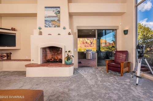 215 Calle Francesca, Sedona AZ 86336-4761 exterior