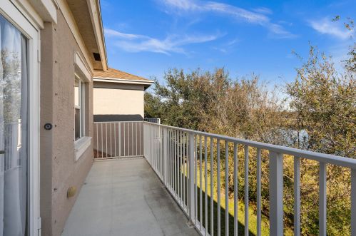 1828 77th Dr, Vero Beach FL  32966-6679 exterior