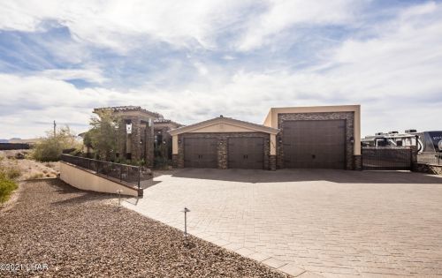 2830 Swanee Ln, Lake Havasu City, AZ 86403-6015