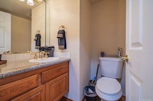 2828 Inyo Cir, Simi Valley CA 93063-2002 exterior