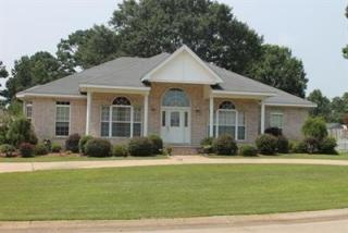 2 Club Ct, Jacksonville, AR 72076-2678