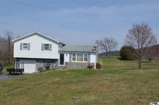 201 Hershey Rd, Powells Vly, PA 17032-8831
