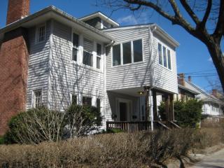 233 Winchester St, Brookline MA  02446-2766 exterior