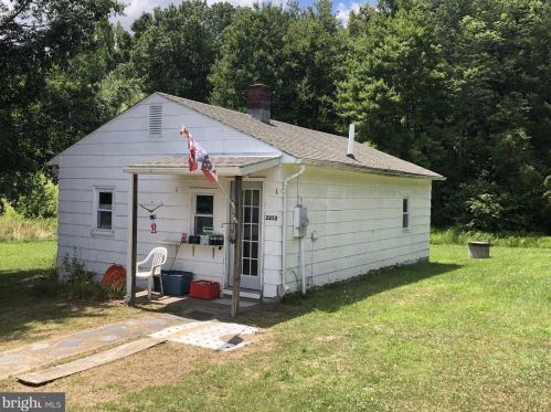 2252 New Bridge Rd, Mineral VA  23117-4821 exterior