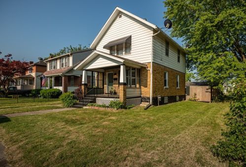 662 Stambaugh Ave, Hermitage PA  16146-4131 exterior