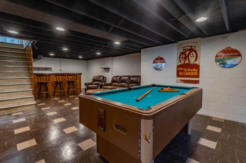 2508 91, Milwaukee WI 53225-3404 exterior