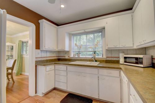 219 33rd St, West Palm Beach FL  33407-4907 exterior