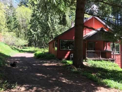 7741 Cook Underwood Rd, Underwood, WA 98651-9125