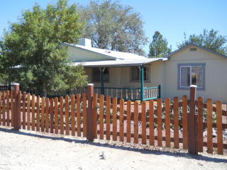 341 Lawson Ln, Willcox, AZ 85643-2311