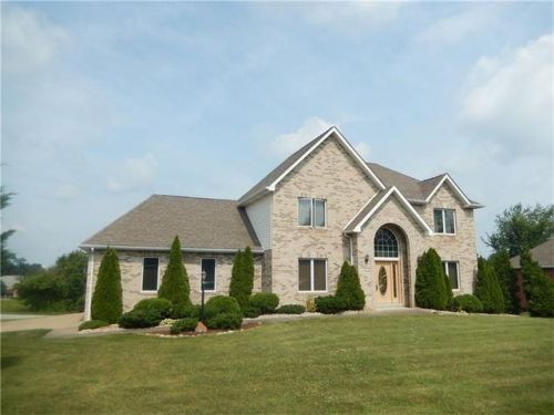 642 Rose Garden Ter, Latrobe, PA 15650-9013