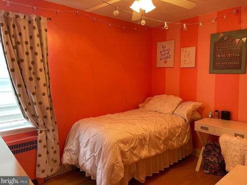 3118 Guilford St, Philadelphia PA 19152-4504 exterior