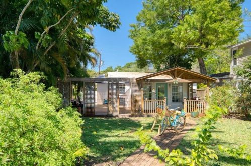 215 17th Ave, Saint Petersburg, FL 33701-5909