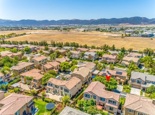 27404 Lock Haven Ct, Temecula CA  92591-4423 exterior