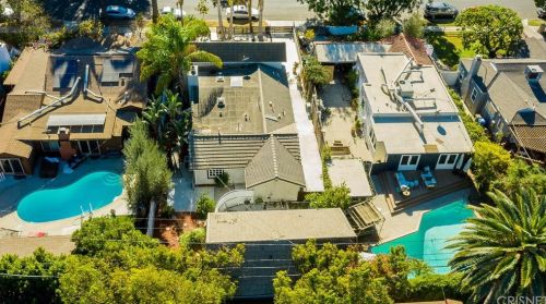 14639 Albers St, Van Nuys CA 91411-3713 exterior