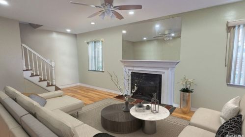 82-08 166th St, Jamaica, NY 11432-1214