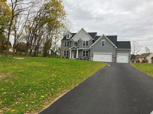 1473 Saratoga Cir, Breinigsville, PA 18031-2260